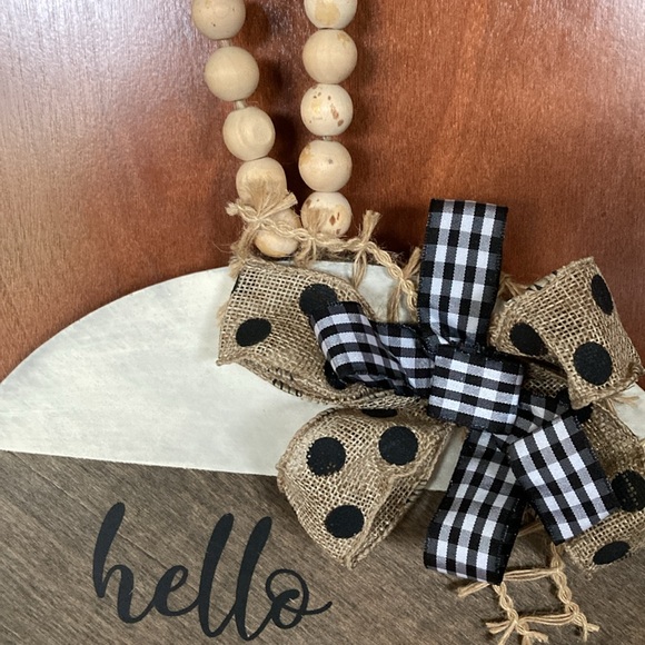 Adorable hello fall door hanger with Bow and bead hanger, fall decorations - Picture 2 of 2